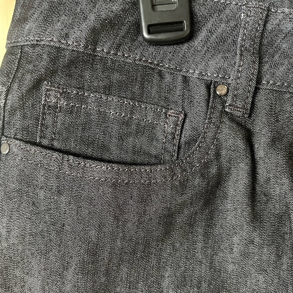 Chaus Sport Women’s Black Indigo Denim - Size 12 - Picture 3 of 10